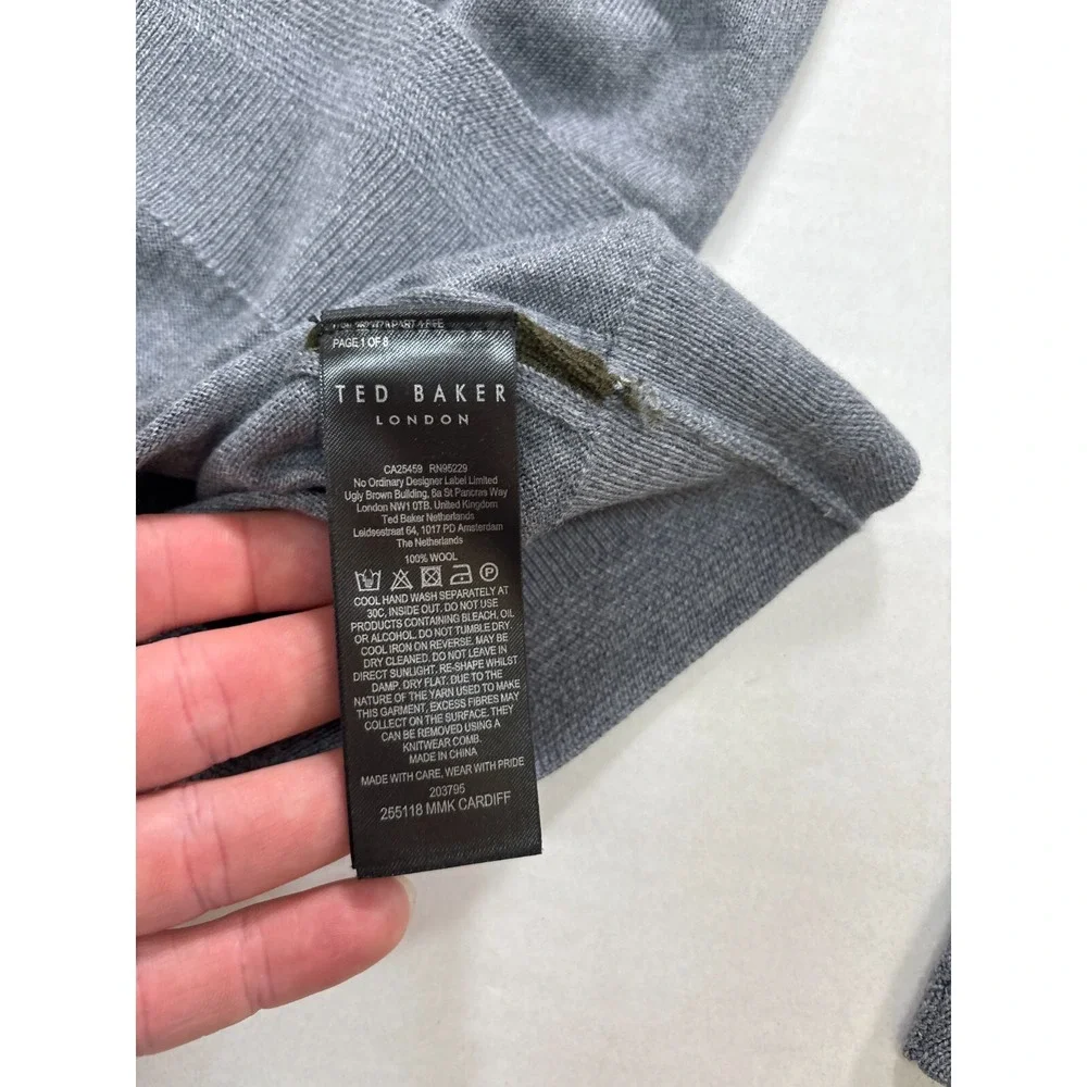 Ted Baker sweater Men's size 4 gray‎ pullover